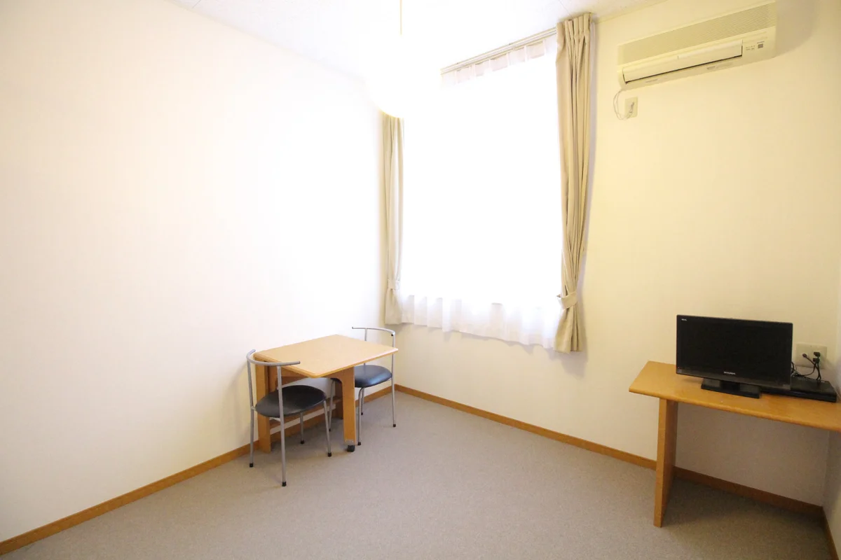 天井が高く開放的な空間ですよ☆