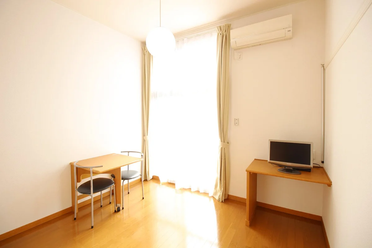 採光面は南西向きで、日当たりも良いですよ♪