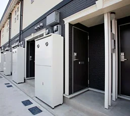 共用部分は清掃業者が清掃しております。