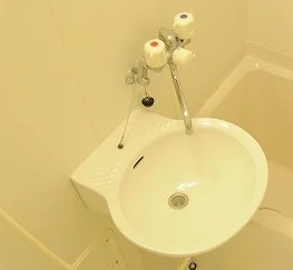 備品や設備仕様は号室等により異なります現地をご確認下さい。