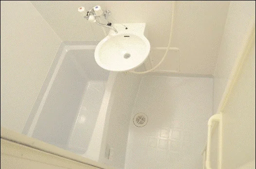 備品や設備仕様は号室等により異なります現地をご確認下さい。