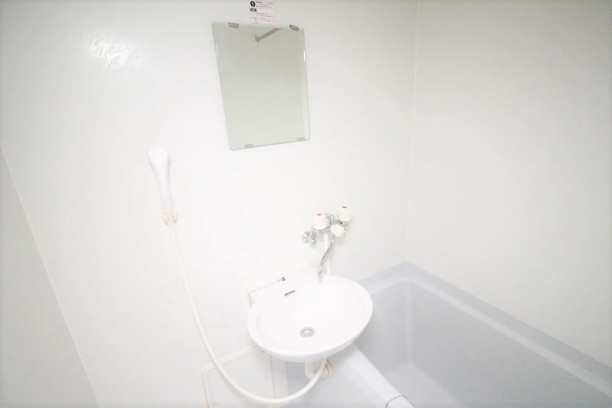 備品や設備仕様は号室等により異なります現地をご確認下さい。