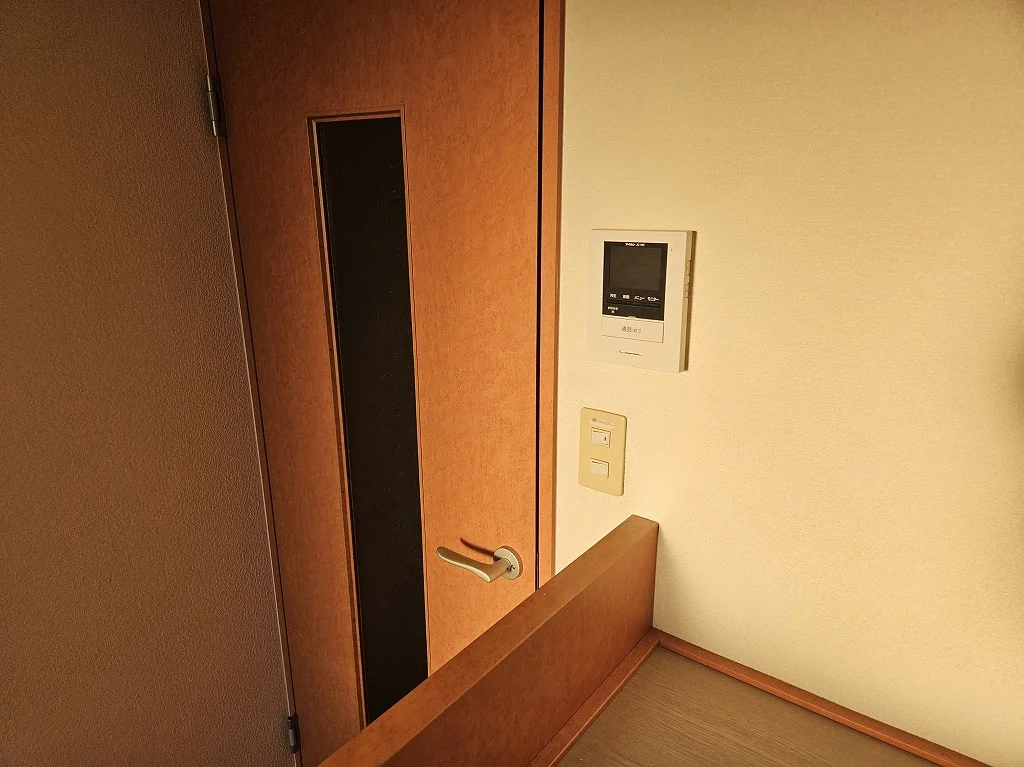 モニター付きインターホン