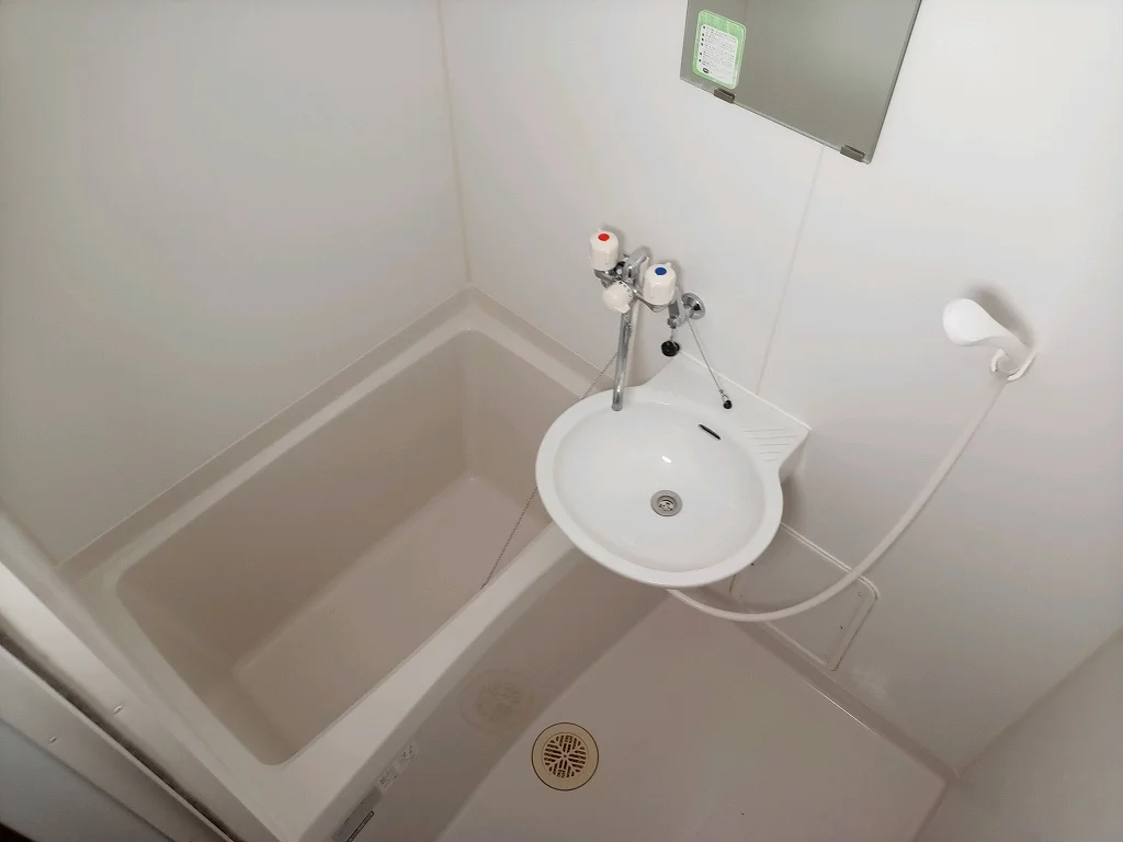 備品や設備仕様は号室等により異なります。現地をご確認下さい。