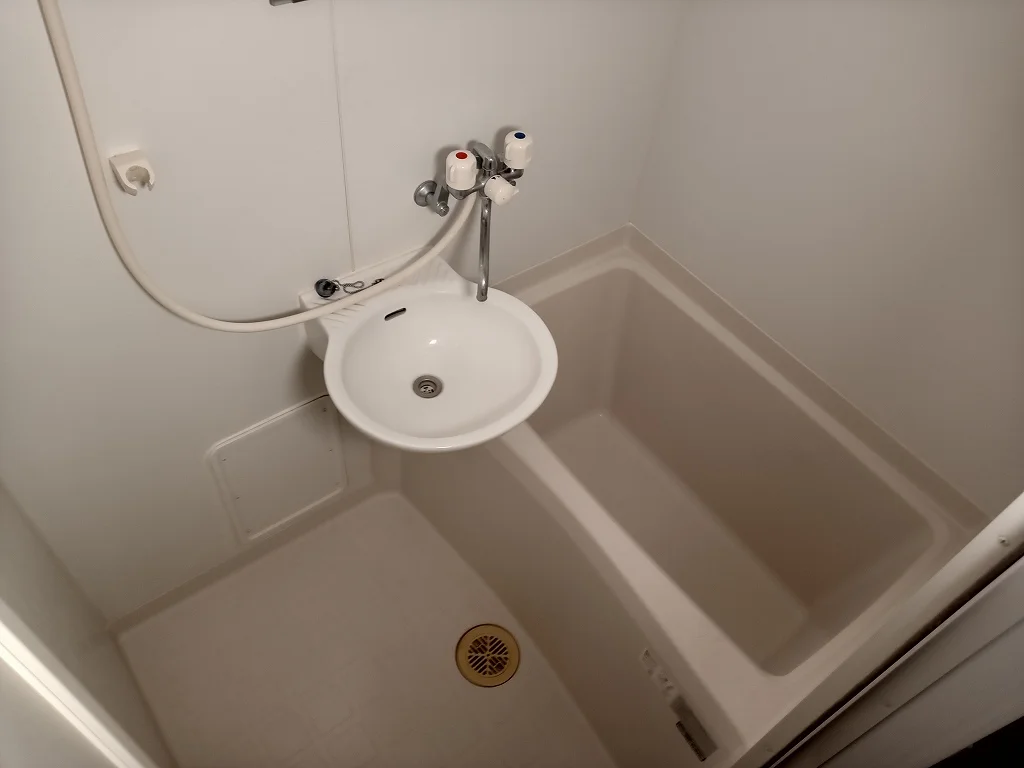 備品や設備仕様は号室等により異なります。現地をご確認下さい。