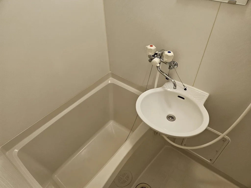 備品や設備仕様は号室等により異なります現地をご確認下さい。