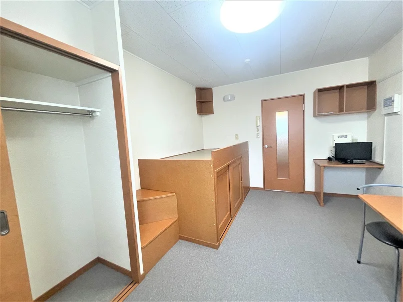 2階　カーペット