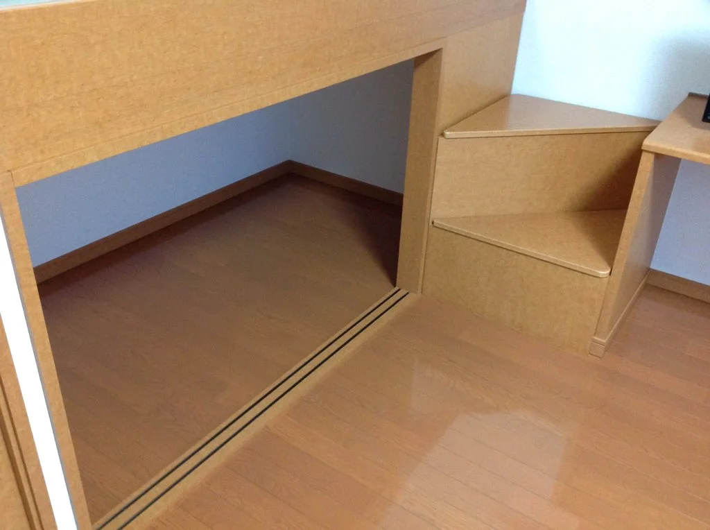ベッド下収納