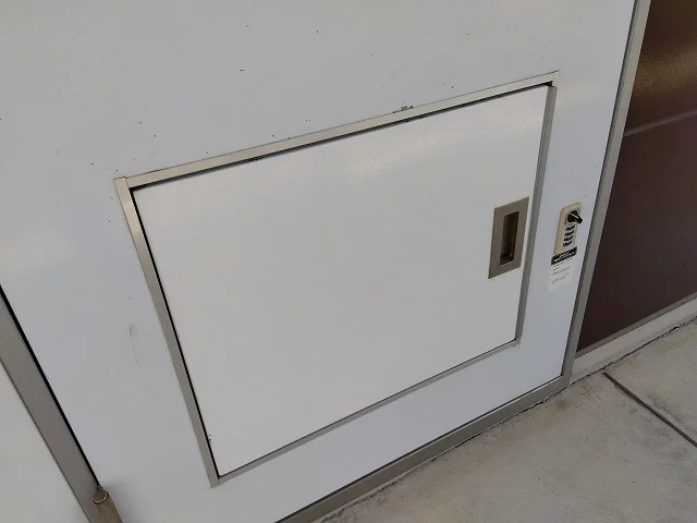 宅配ボックス