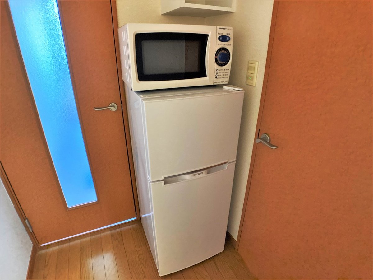 電子レンジと冷蔵庫