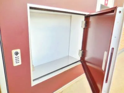 便利な宅配BOXが玄関に付いています◎