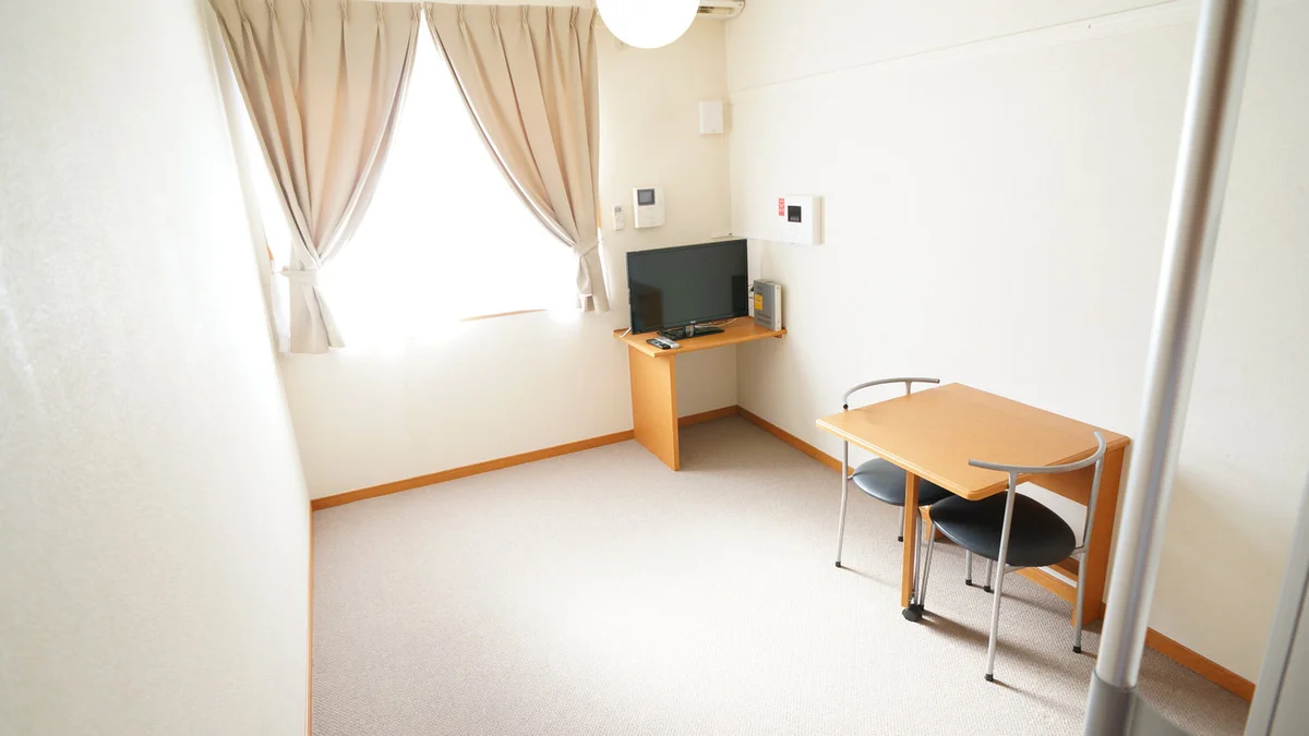 カーテン、照明が付いているので入居時の手間がかかりません！