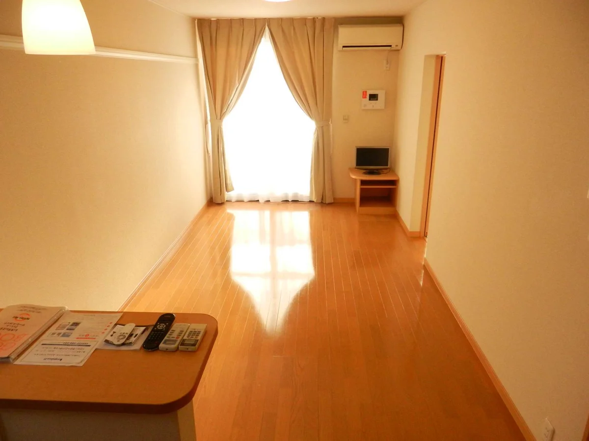 明るく開放感のあるお部屋