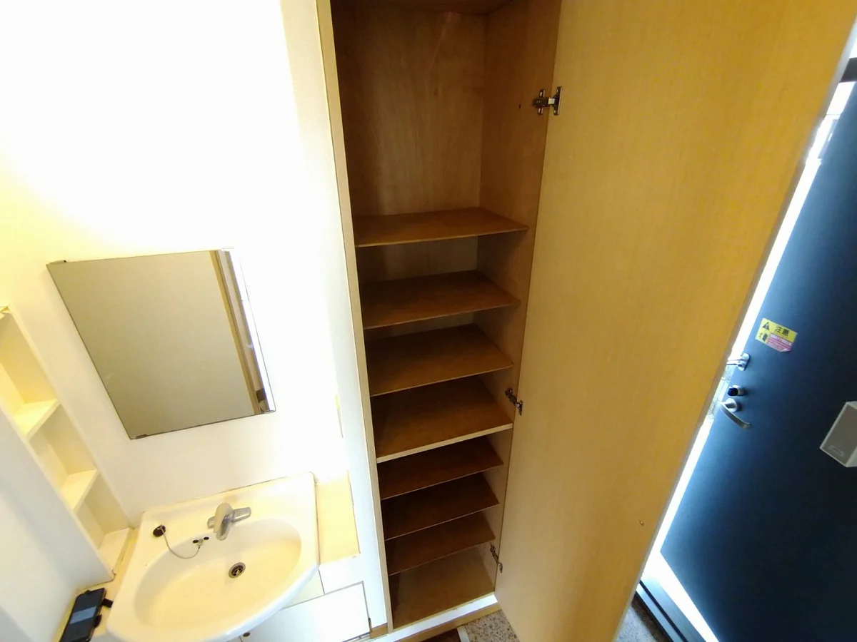 シューズボックス