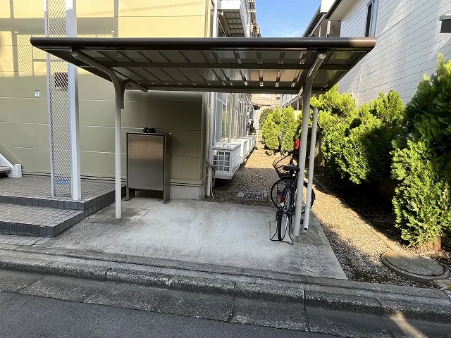 駐輪場　原付＆自転車のみ駐輪可能