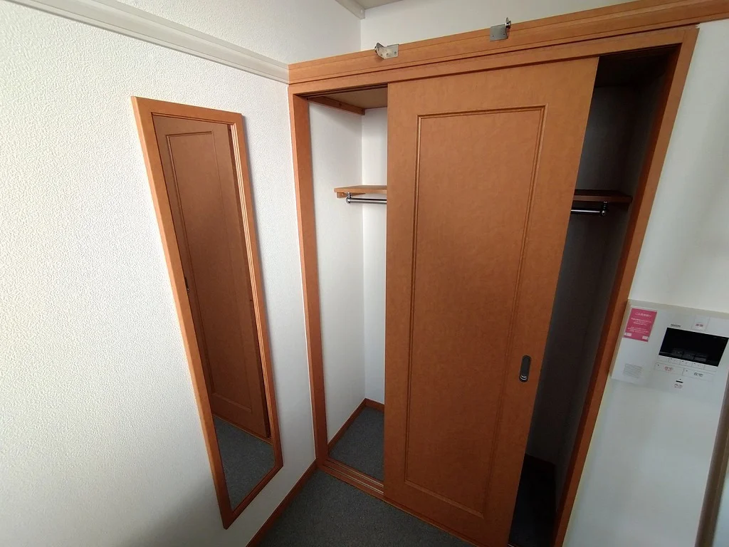姿見付きです