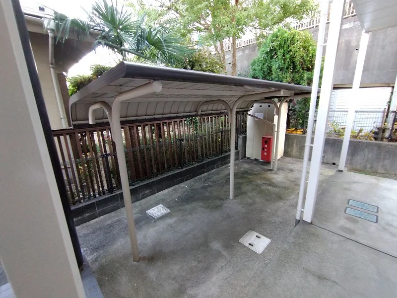 駐輪場　原付＆自転車のみ駐輪可能