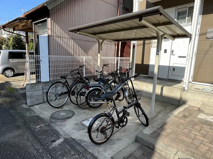 駐輪場　原付＆自転車のみ駐輪可能