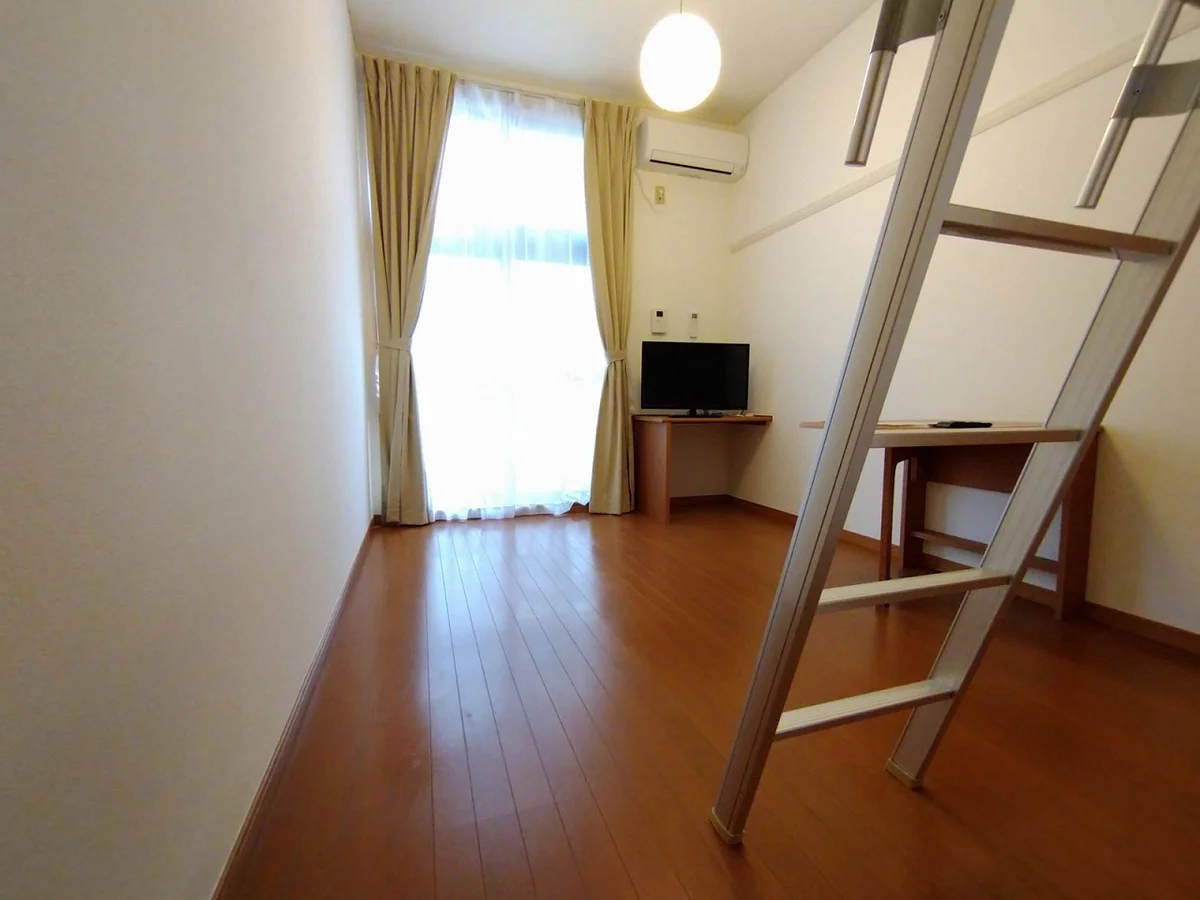 2階は絨毯仕様です。