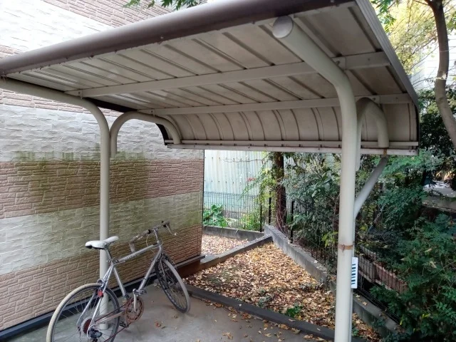 駐輪場　原付＆自転車のみ駐輪可能