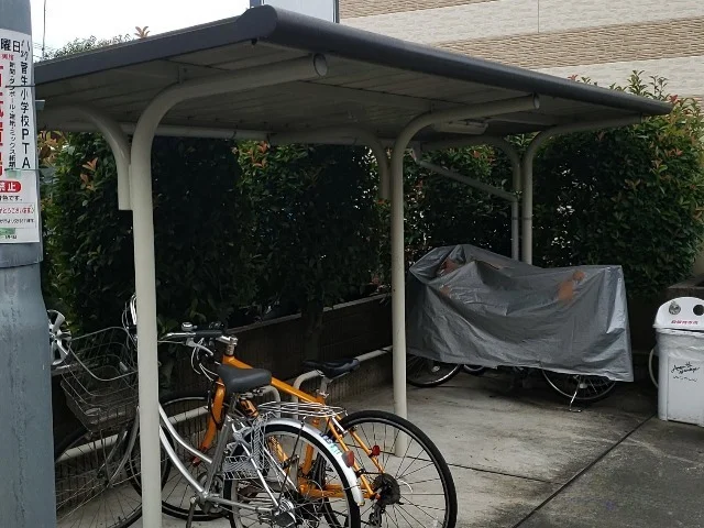 駐輪場　原付＆自転車のみ駐輪可能