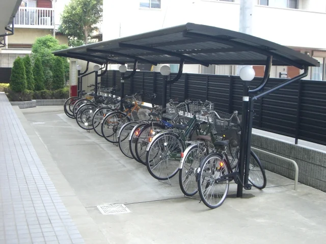 駐輪場　原付＆自転車のみ駐輪可能