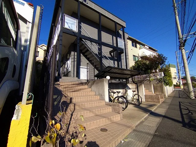 駐輪場　原付＆自転車のみ駐輪可能