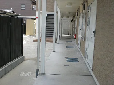 1階共用廊下