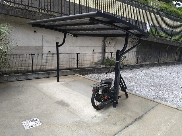 駐輪場　原付＆自転車のみ駐輪可能