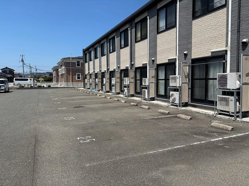 月極駐車場もゆったり