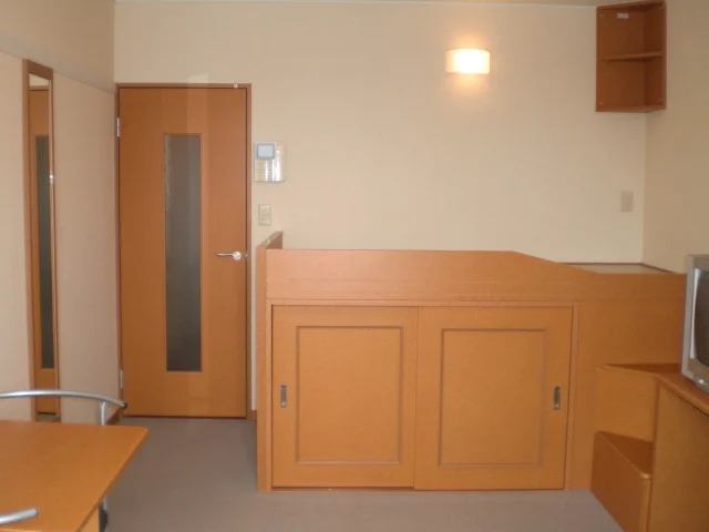 1階はフローリング、2階はじゅうたんです。