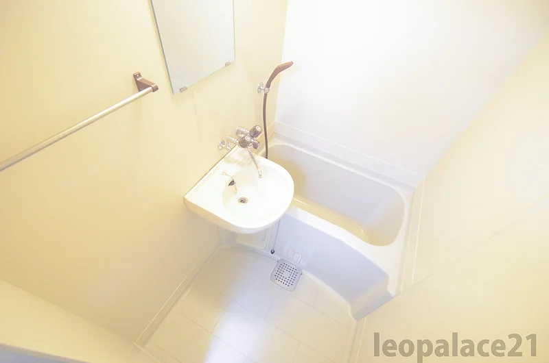 備品や設備仕様は号室等により異なります現地をご確認下さい。