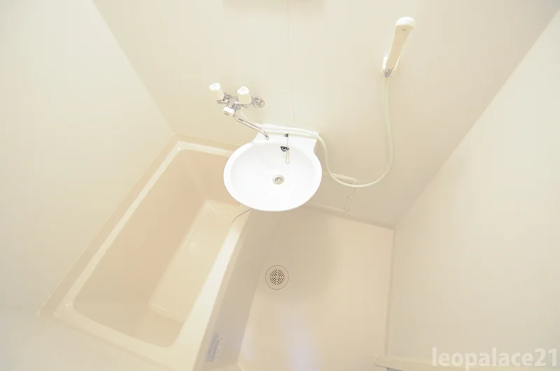 備品や設備仕様は号室等により異なります現地をご確認下さい。