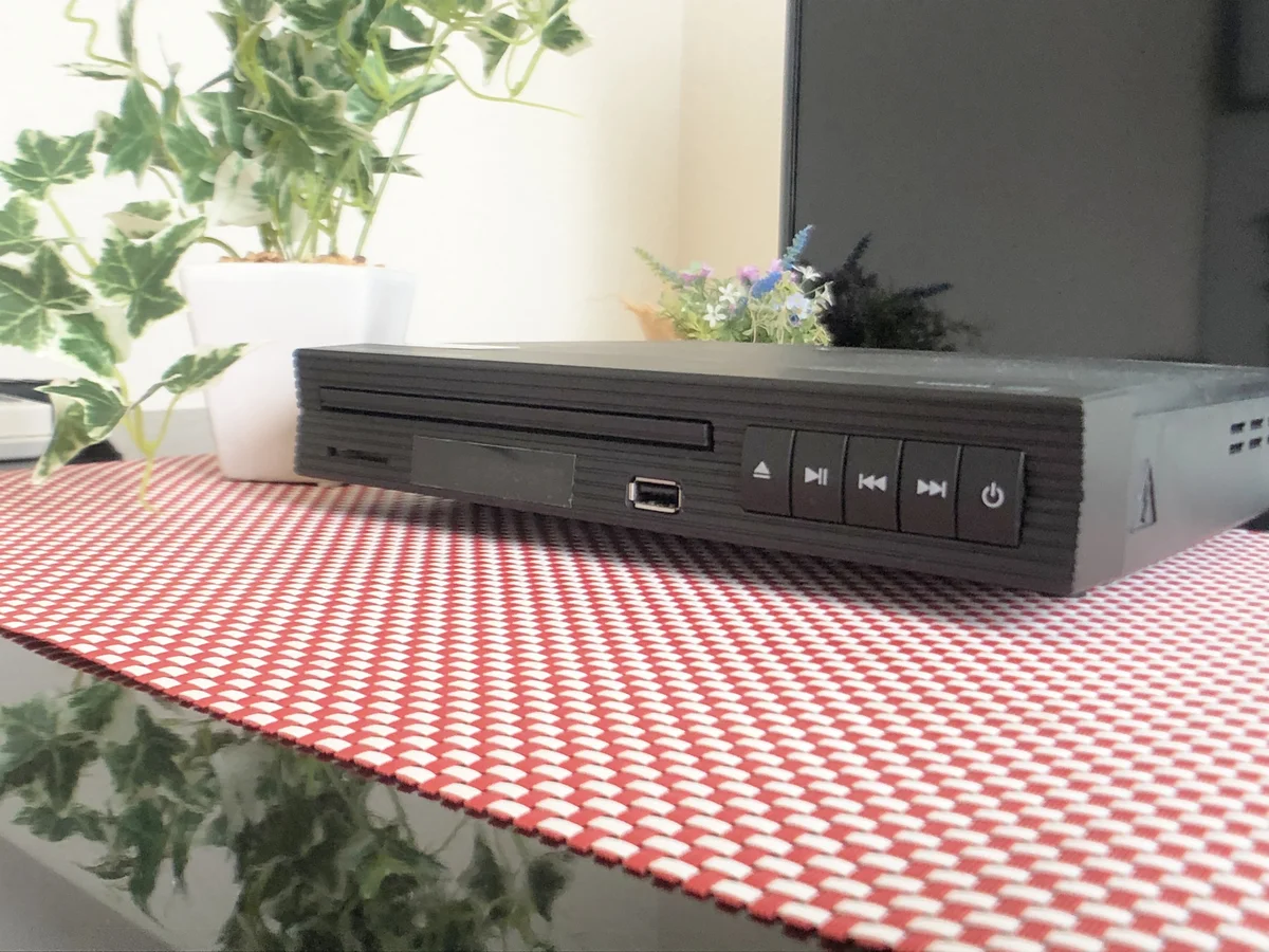 DVDプレイヤーもあります◎！滞在中でも大きめテレビでプライベートな空間を楽しむことができます！(*^-^*)