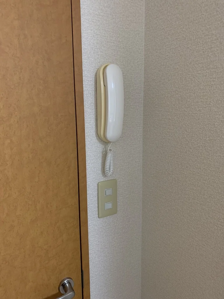 インターホン