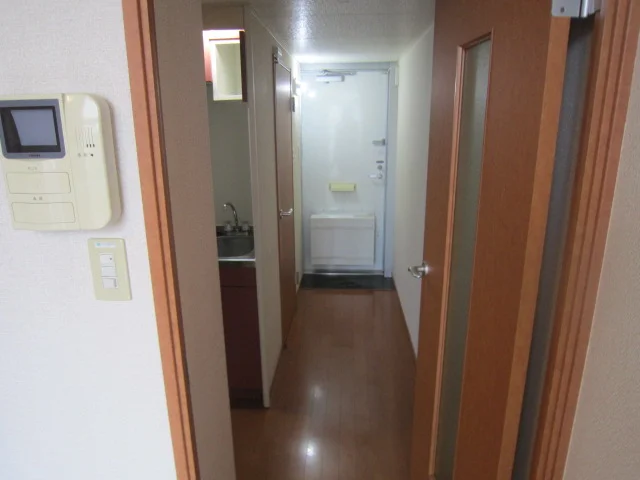 居室側から玄関