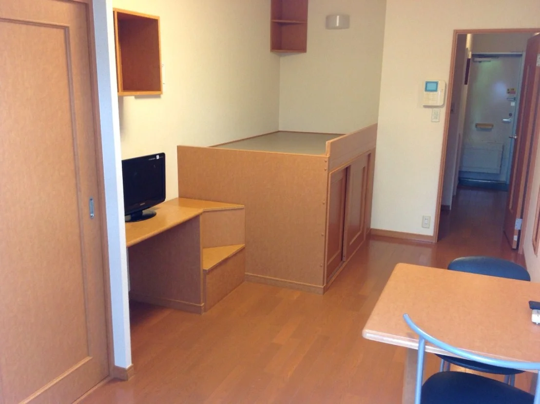 居間（ベランダ側）