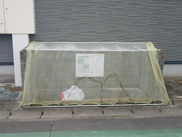 共用のゴミ捨て場です