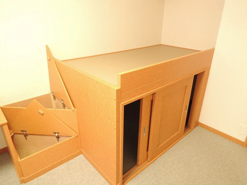 収納付ベッドタイプのお部屋