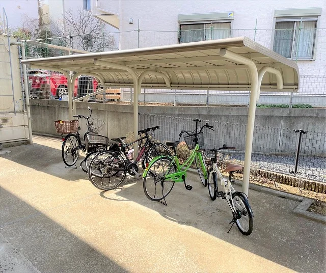 屋根付き駐輪場