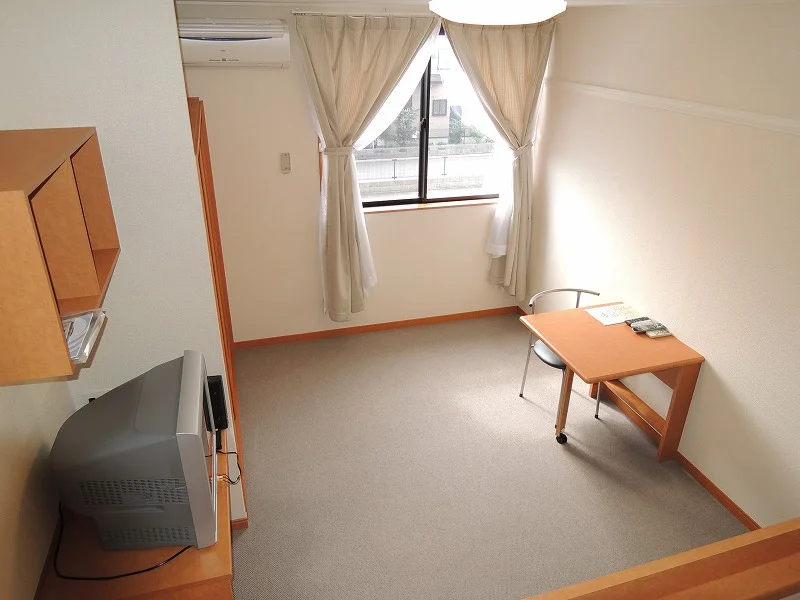 備え付けテーブル付