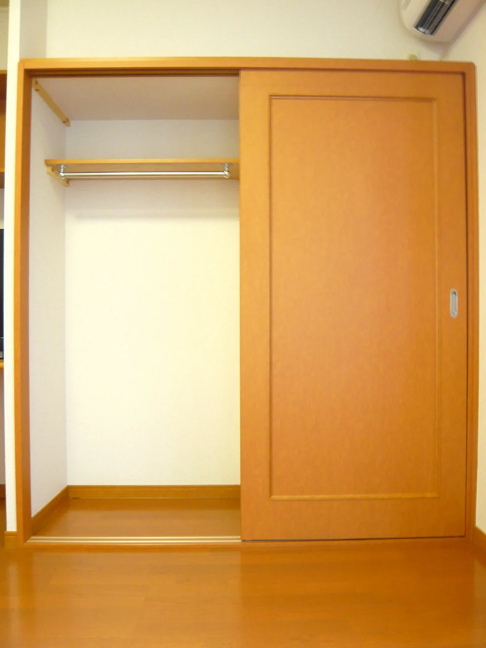 大きなクローゼットも完備しています☆