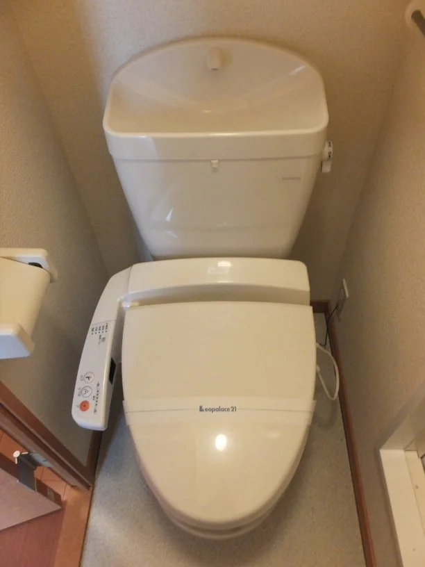 温水洗浄便座付です