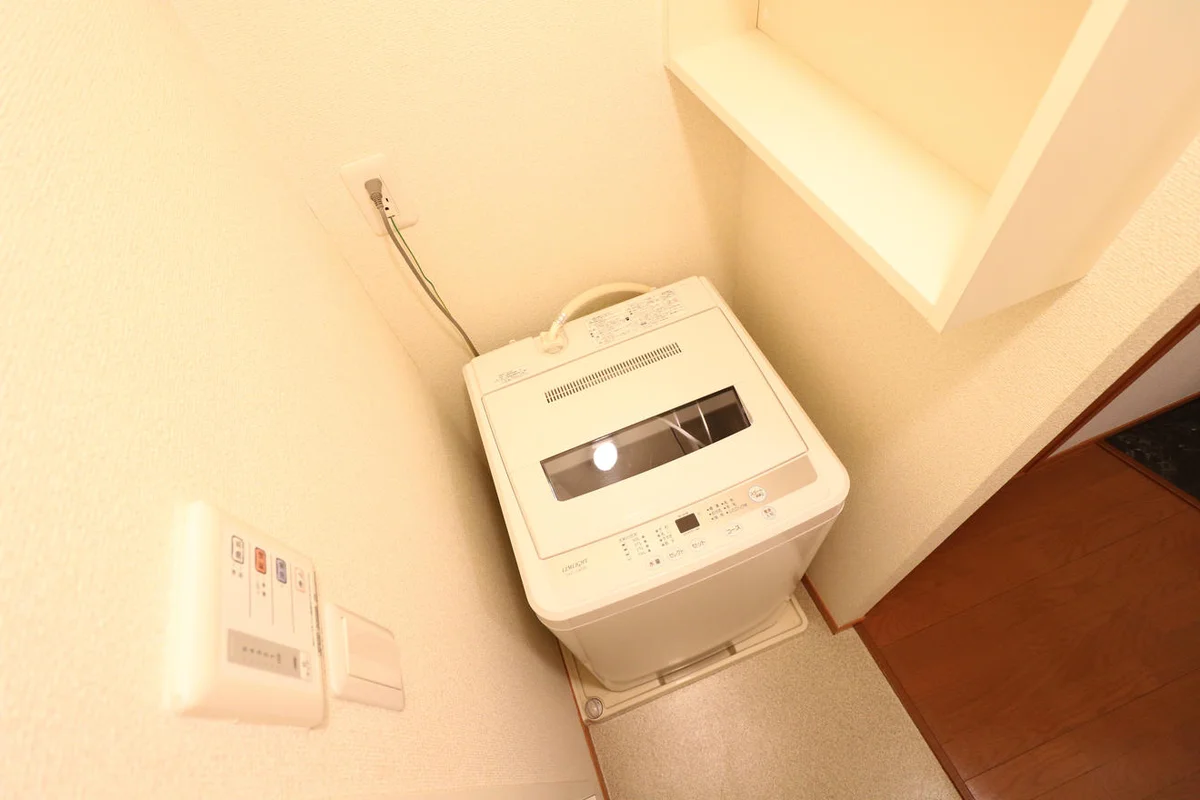 室内洗濯機完備によりお手軽に引越しが可能！