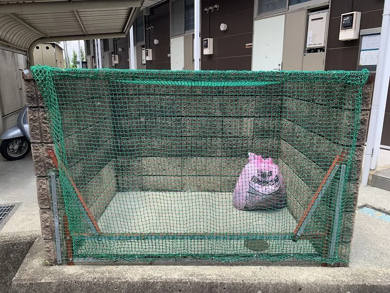 ごみ置場