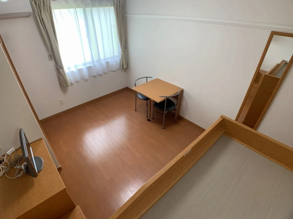 1Fフローリング・2F絨毯