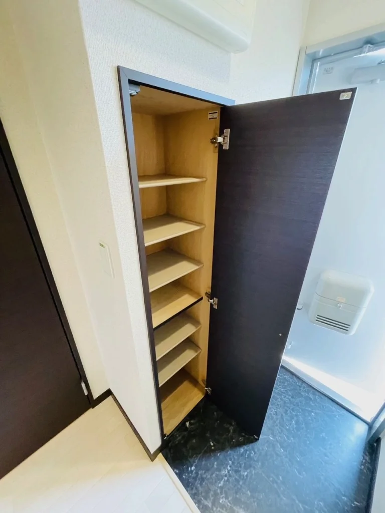 シューズボックス