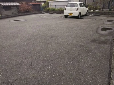 敷地内