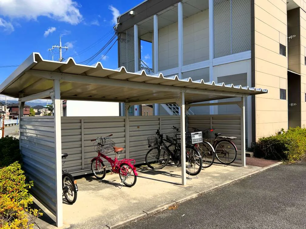 屋根付き駐輪場