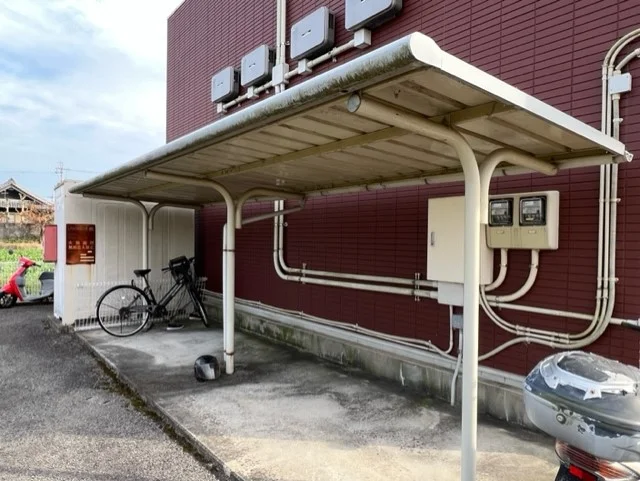 屋根付き駐輪場